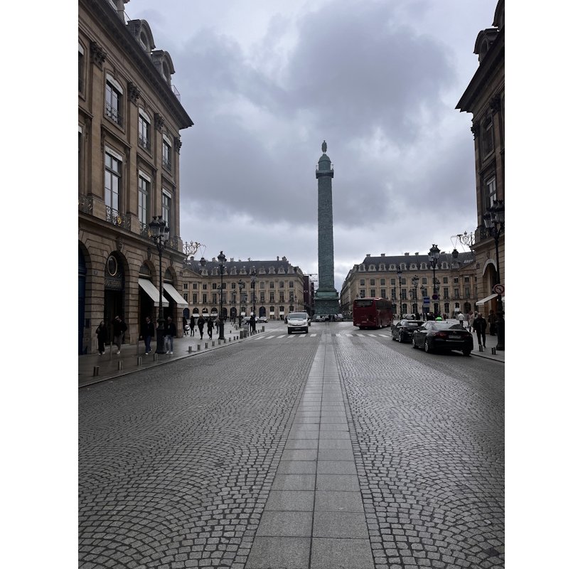 <img alt="" src="/images/1/c/4/3/a/1c43acd899440e3849bec5c932c866f55201ad17-paris-place-vendome.jpg" />