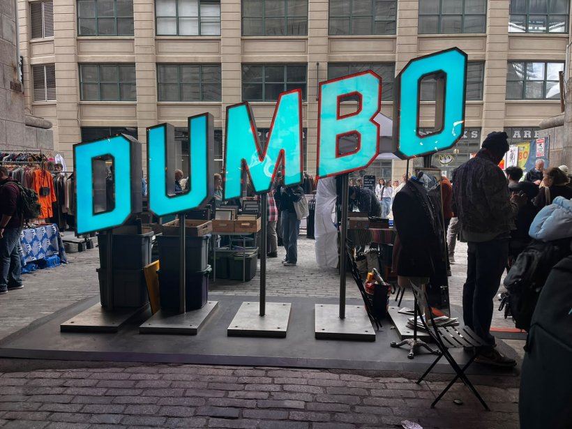 <img alt="" src="/images/d/9/b/2/a/d9b2a4f01cf3e562b74d44f08b27453bfa3e60b6-brooklyn-02.jpeg" />