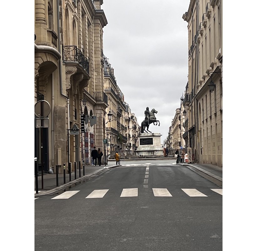 <img alt="" src="/images/4/4/6/7/9/4467902ce67b129b396d11898ac9b4eb5c58fe61-paris-place-des-victoires.jpg" />