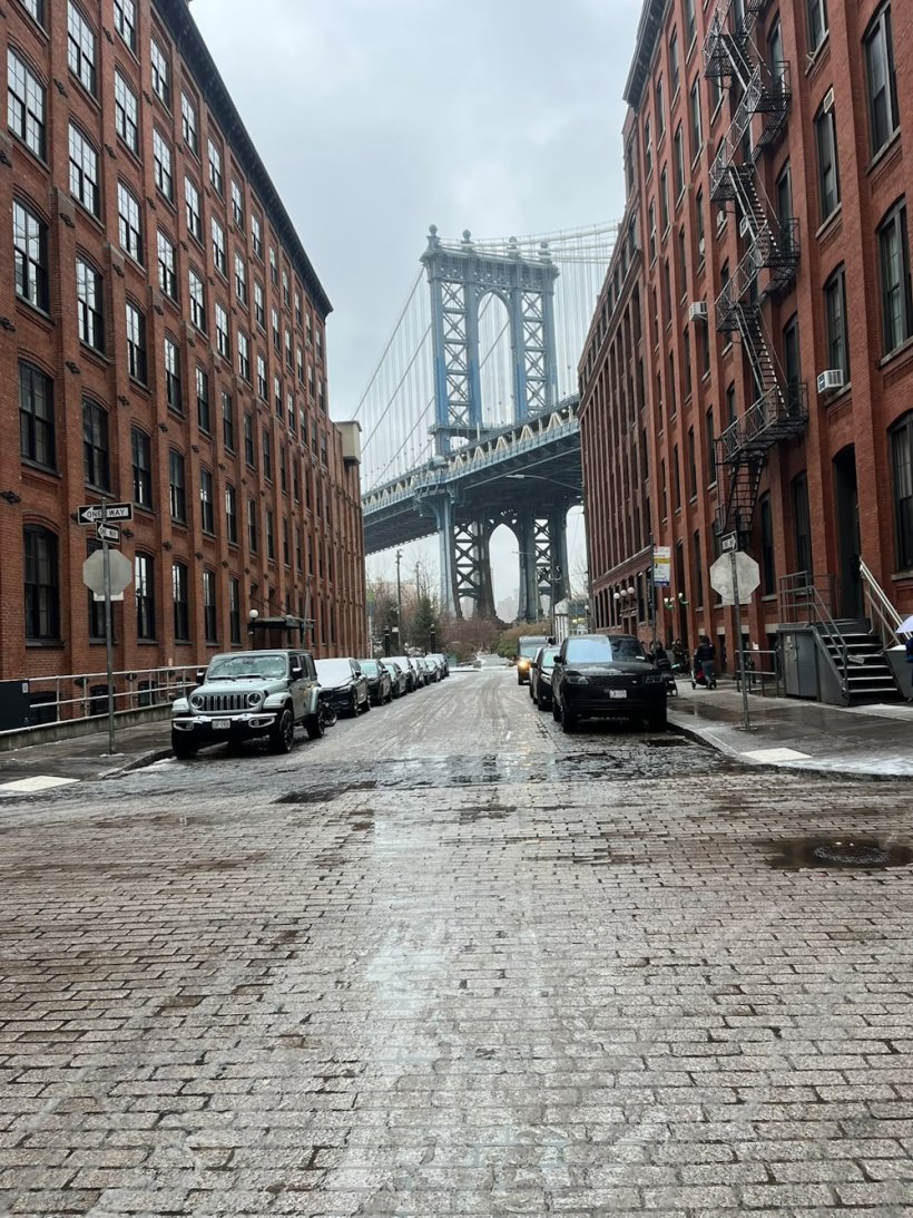<img alt="" src="/images/1/3/b/8/9/13b897f76709ed522006f9b1d784941b87d16298-brooklyn-15.jpeg" />