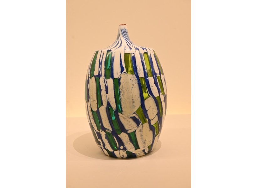 <img alt="" src="/images/f/8/f/0/f/f8f0f03bf246574baf69ec764bc1ee28517678b3-yoichi-ohira---japan-in-murano---magazzino-art-center-11.jpg" />
