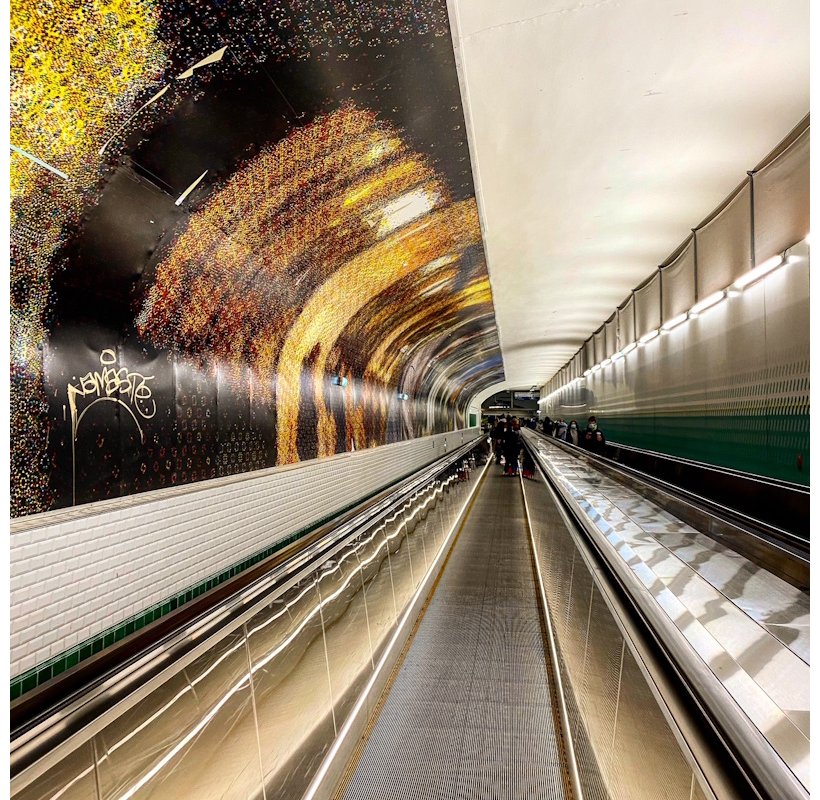 <img alt="" src="/images/8/4/1/8/f/8418fea340dd538a5da45309ae2015489cdc8ed7-paris-sation-de-metro-montparnasse.jpg" />